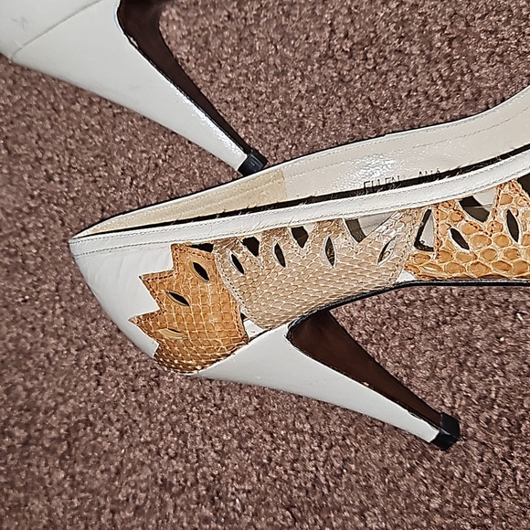 Rodina Ferragamo Schiavone heels size 7 - Picture 11 of 13